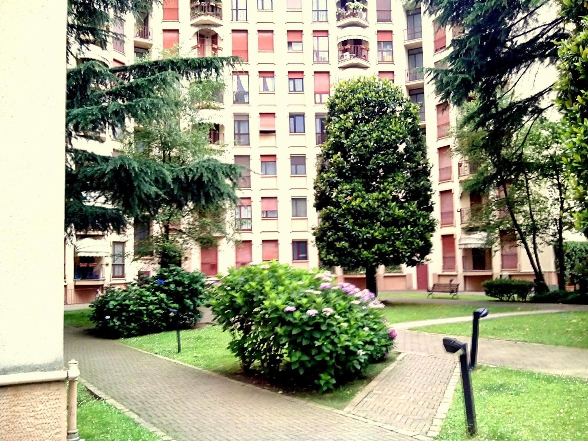 Vercelli Apartment نوفارا المظهر الخارجي الصورة